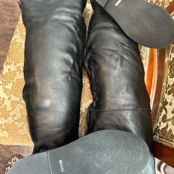 RENEE BLACK OVER THE KNEE BOOTS.  ALMOST NEW - WORN ONCE. SZ 7 - Picture 5 of 5